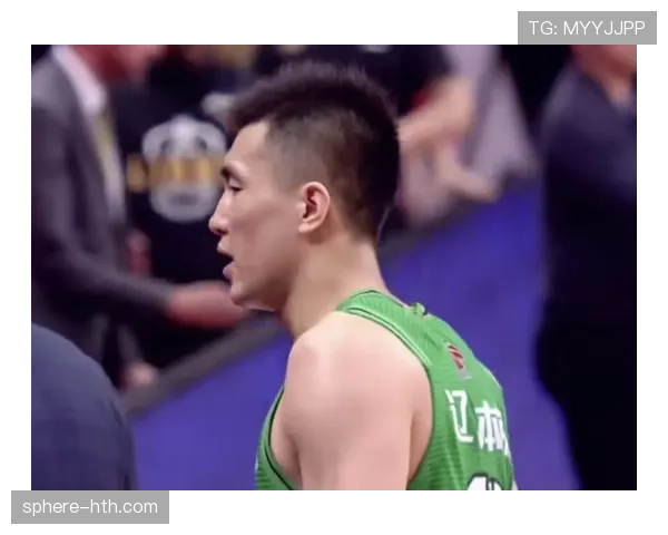 胡金秋吃顿饭的账单比我一个月房租还高，心态直接崩坏